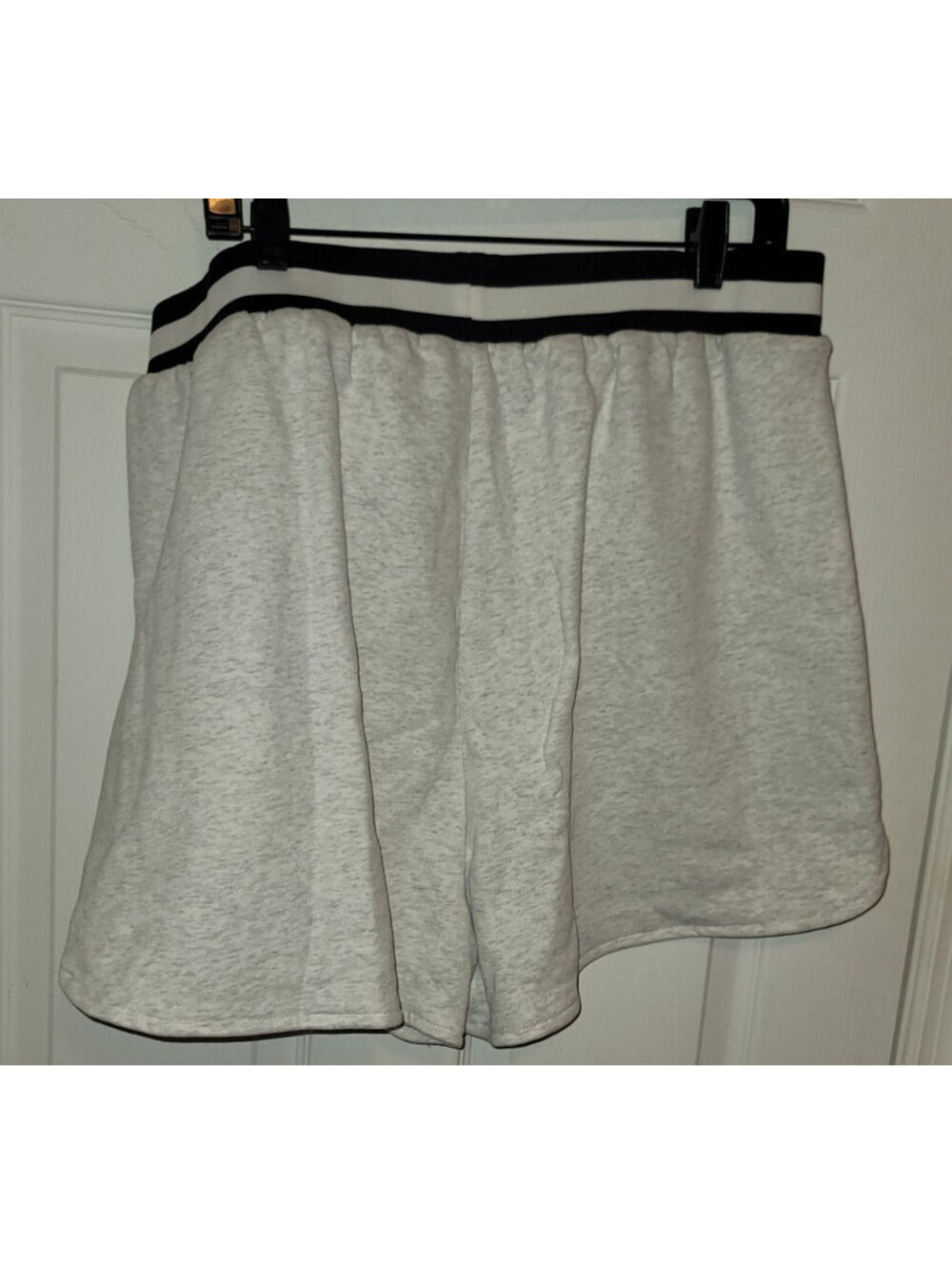 QUEEN OF SPARKLES - GREY SWISH SEQUINS BASKETBALL SHORT - XXL - NEW View 3